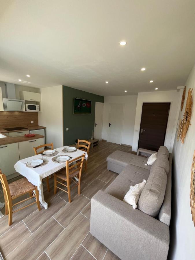 Appartement 1 Chambre Climatise Avec 3 Piscines A 200 M De La Plage Empuriabrava Εξωτερικό φωτογραφία