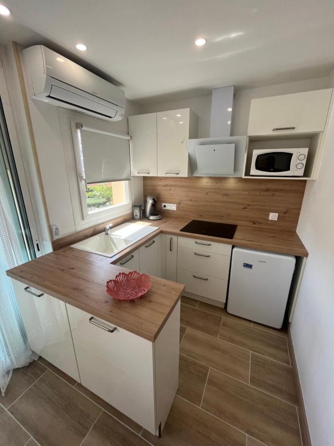 Appartement 1 Chambre Climatise Avec 3 Piscines A 200 M De La Plage Empuriabrava Εξωτερικό φωτογραφία